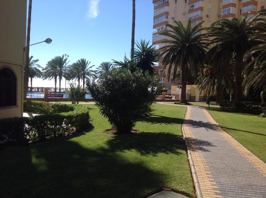 Apartamentos Centro Internacional Algarrobo-Costa Exterior foto